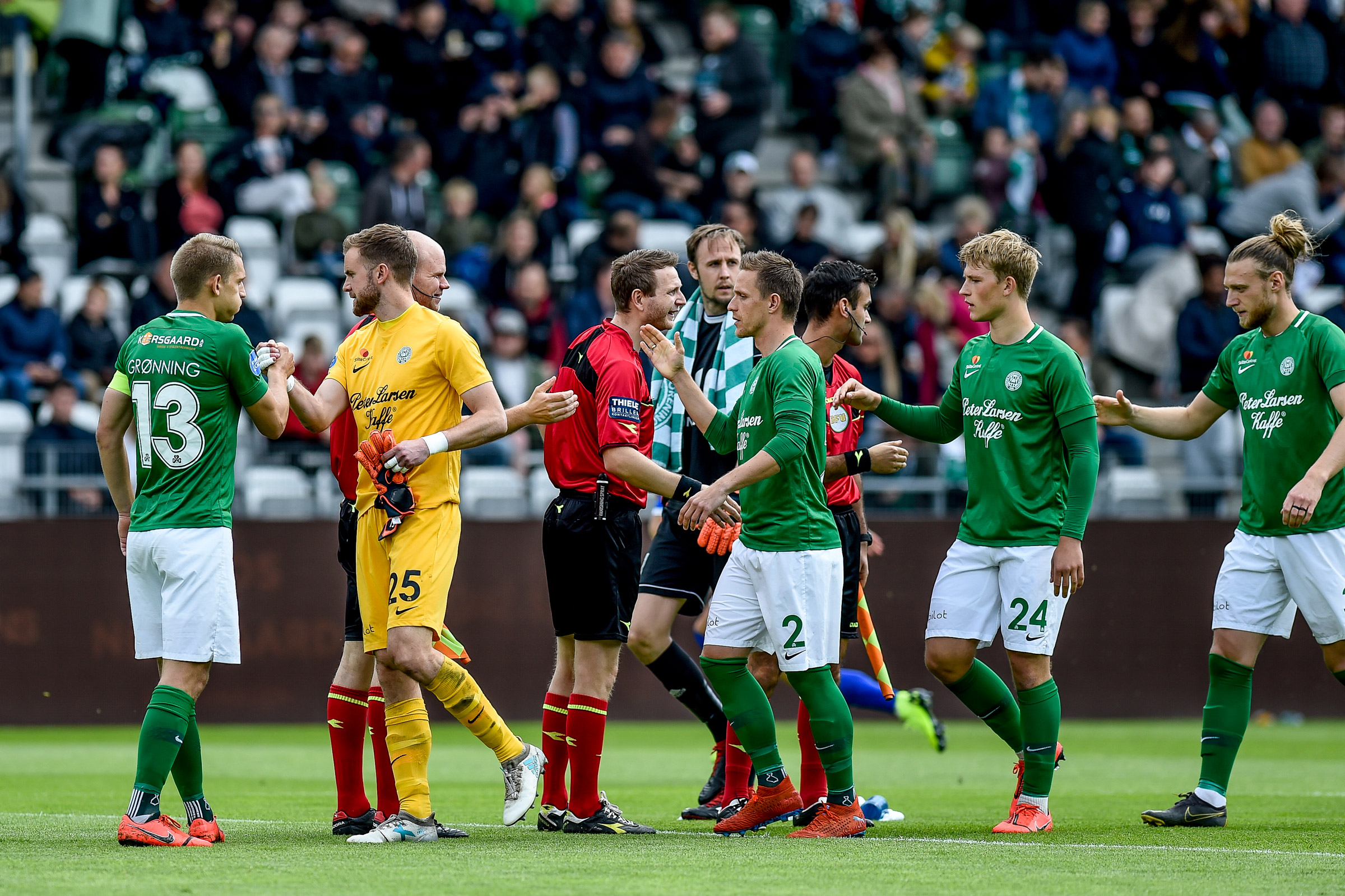 Truppen mod Hobro F.F. Prof. Fodbold A/S